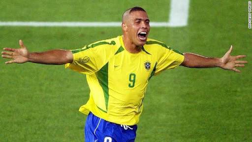 SP 2002 - Ronaldov povratak, gomila iznenađenja i sudijskih lakrdija